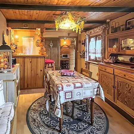 1 Bedroom Awesome In 아파트 Harreberg